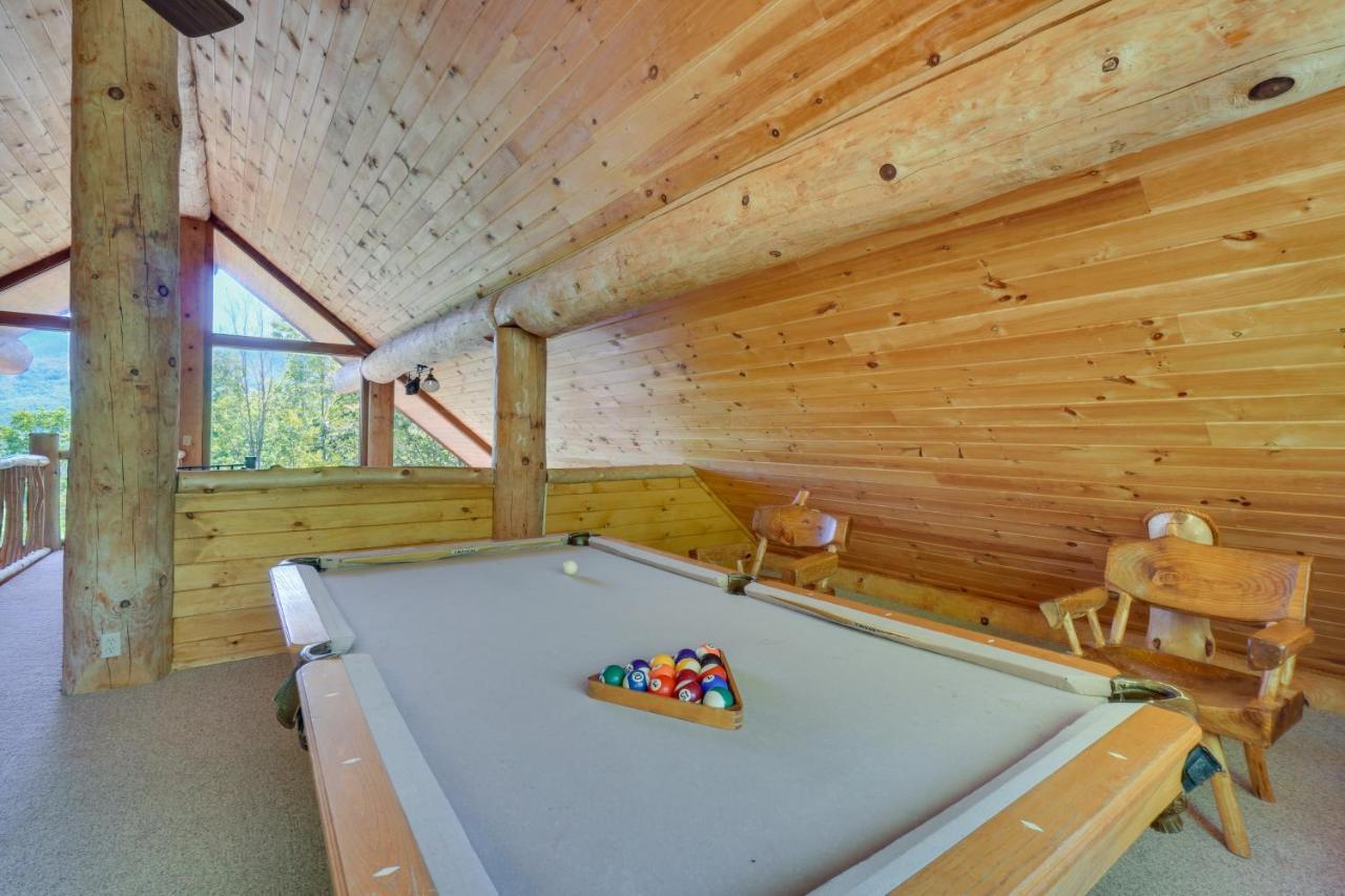 Idyllic Gatlinburg Cabin With Hot Tub And Balcony! Esterno foto